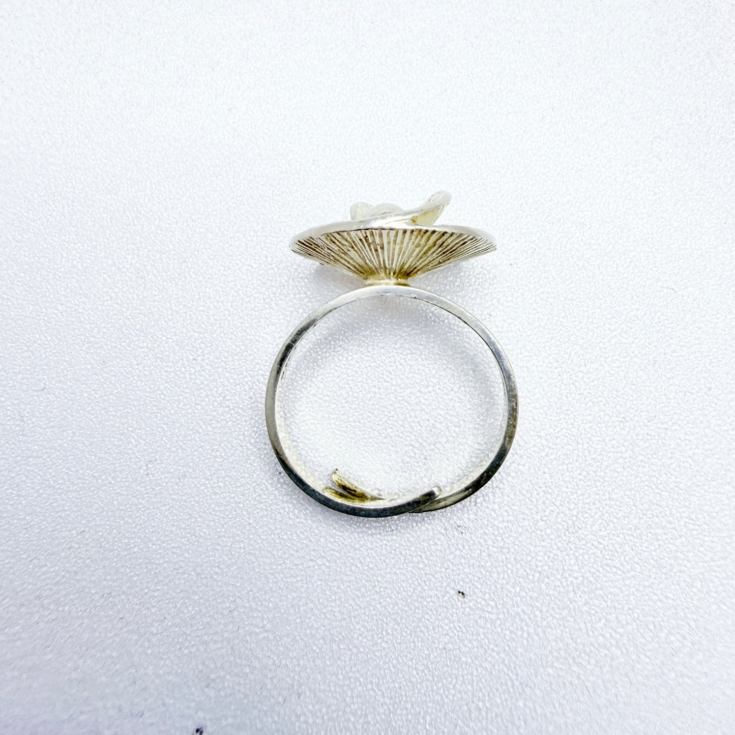 Theresia Hvorslev for MEMA, Sweden 1978. Vintage Sterling Silver Ring. Design: Dewdrop