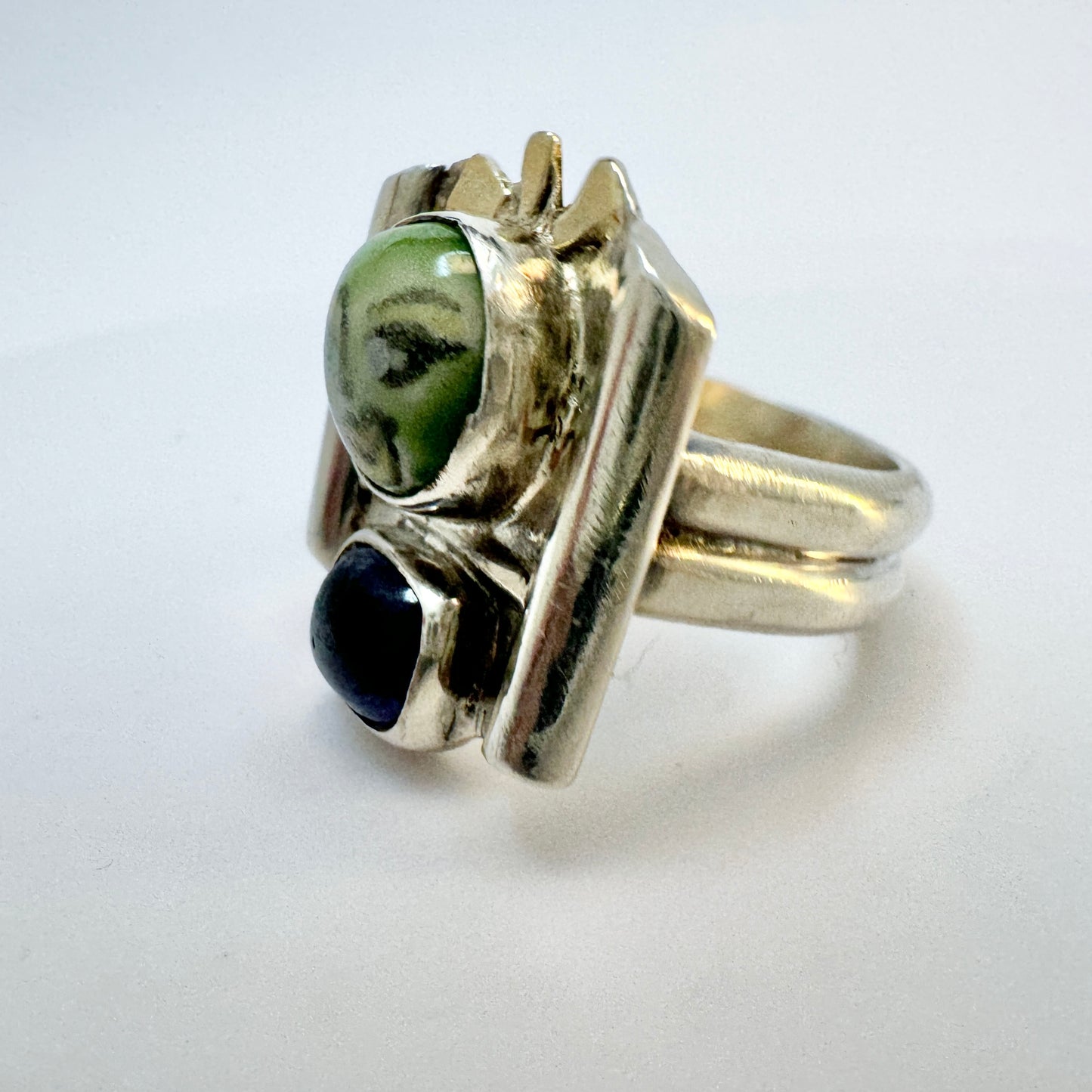 Vintage Artisan Sterling Silver Hardstone Painted Face Ring.