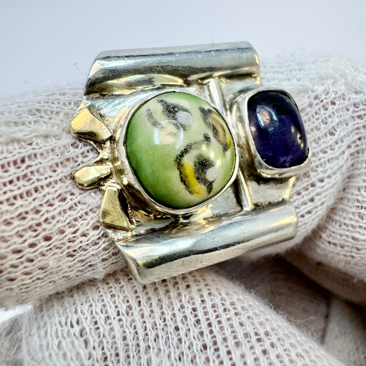 Vintage Artisan Sterling Silver Hardstone Painted Face Ring.