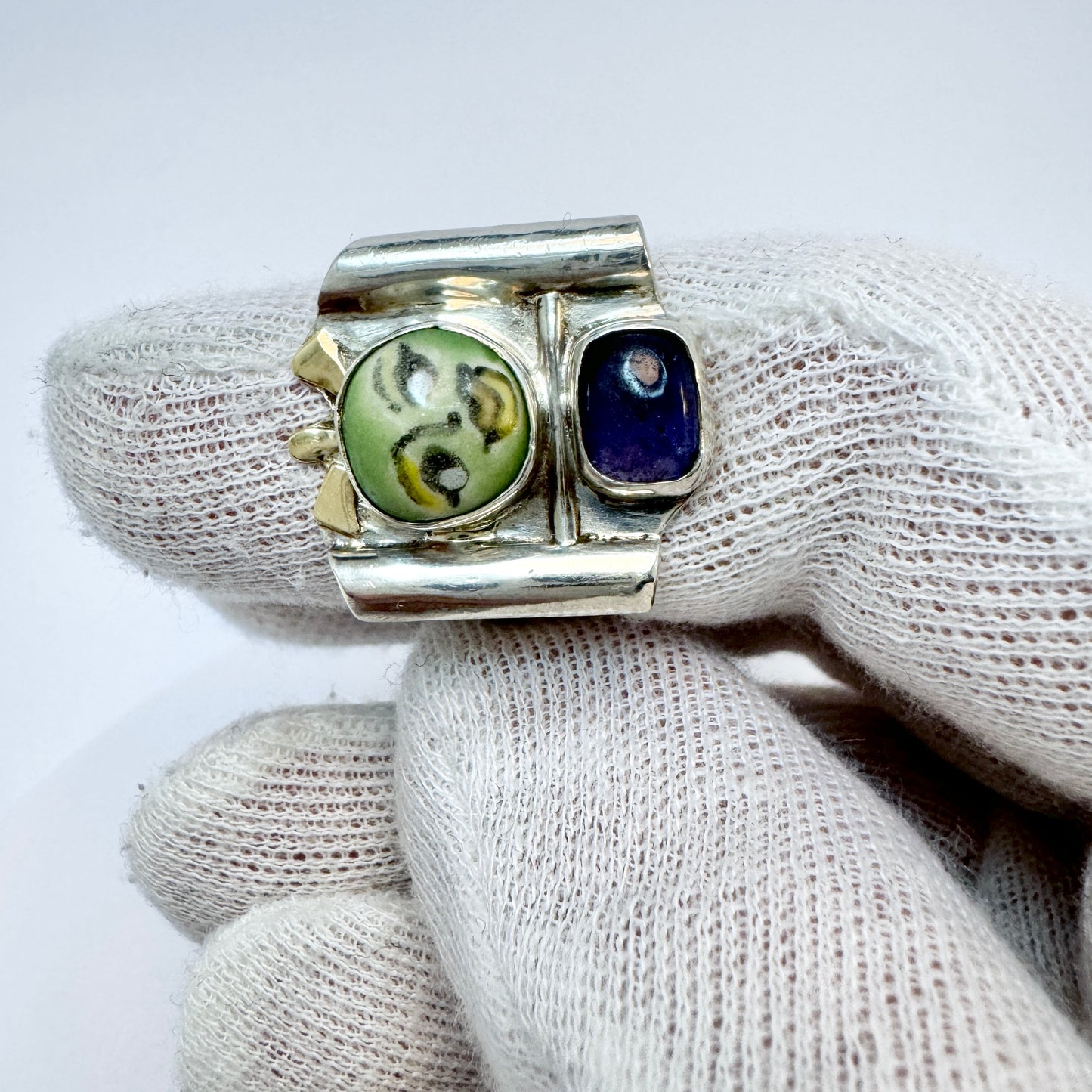 Vintage Artisan Sterling Silver Hardstone Painted Face Ring.