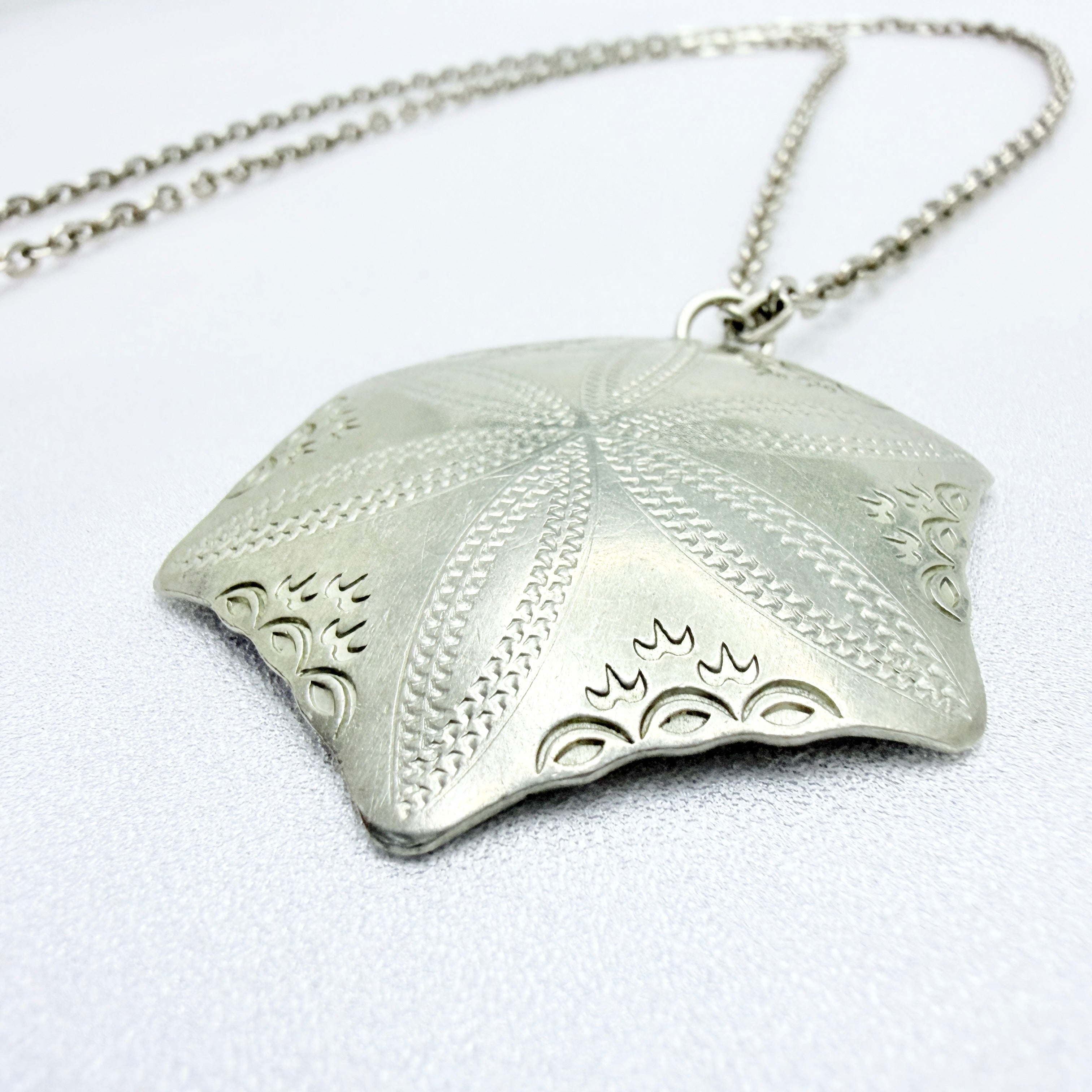 Vintage ca 1950 Traditional North Scandinavia Pewter Pendant