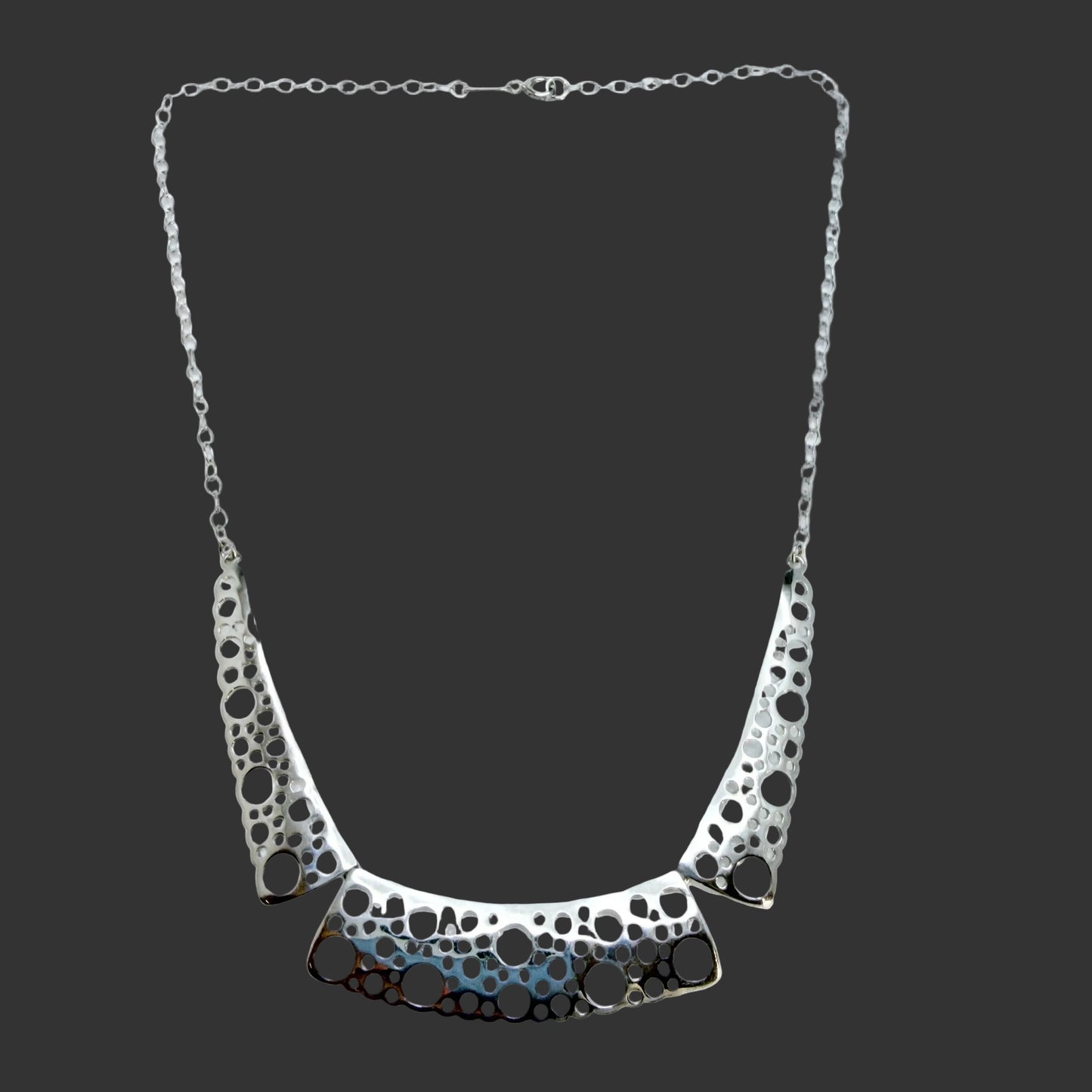 Kultakeskus, Finland. Design Liisa Vitali, Sterling Silver Necklace