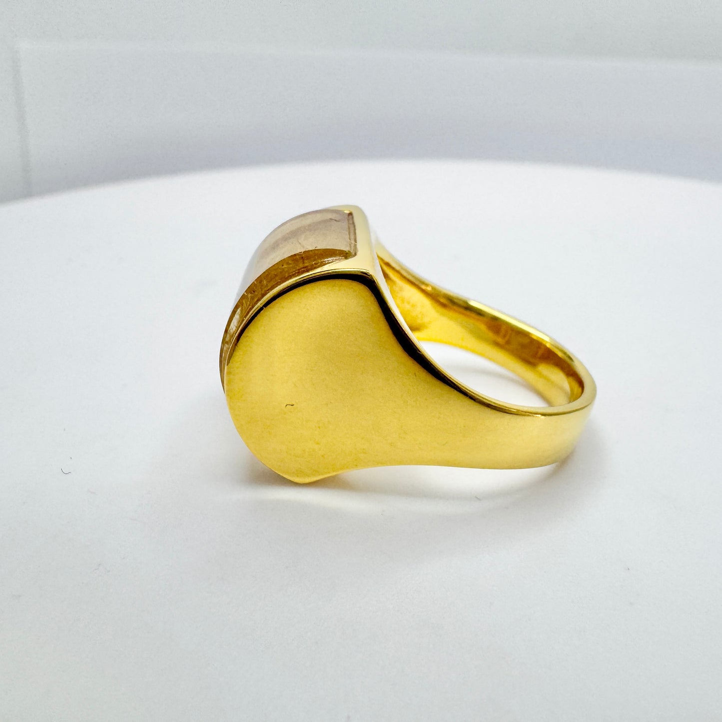 Sweden. Chunky 18k Gold Rutilated Quartz Ring. Mint.