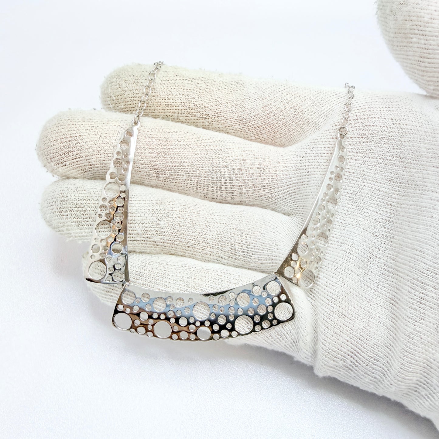 Kultakeskus, Finland. Design Liisa Vitali, Sterling Silver Necklace