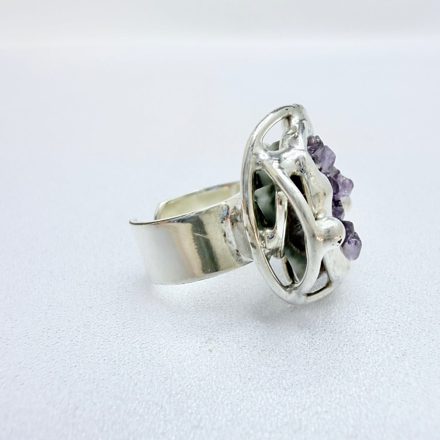 Smykkesmeden, Denmark. Vintage Brutalist Silver-plated Amethyst Ring.