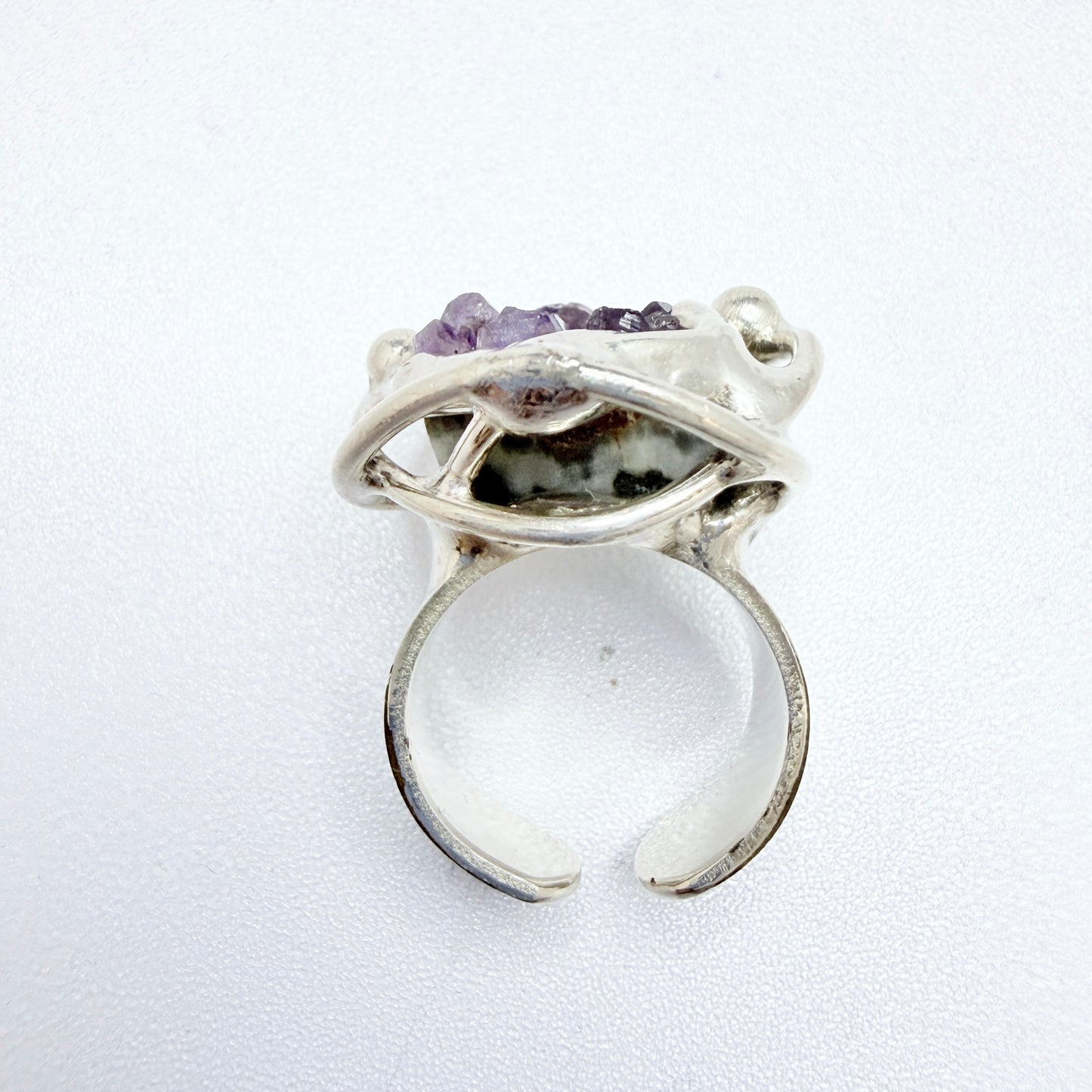 Smykkesmeden, Denmark. Vintage Brutalist Silver-plated Amethyst Ring.