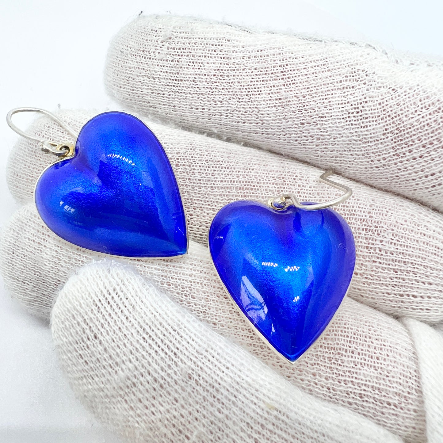 Konrad Mehus, for David-Andersen, Norway. Vintage Large Sterling Silver Enamel Puffy Heart Earrings.