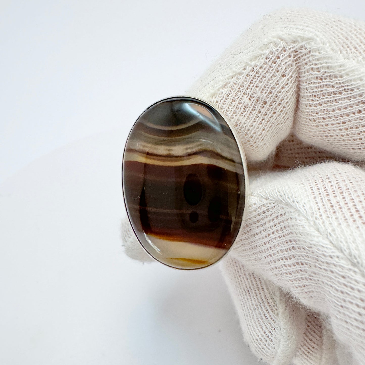 Gert Thysell for Gussi, Sweden 1975. Bold Vintage Sterling Silver Agate Ring. Signed