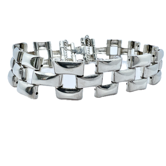 The Netherlands c 1950s. Solid Silver Bracelet.