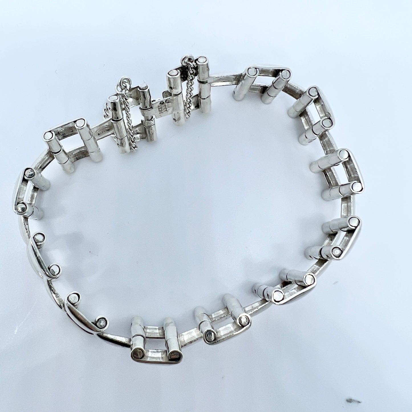 The Netherlands c 1950s. Solid Silver Bracelet.