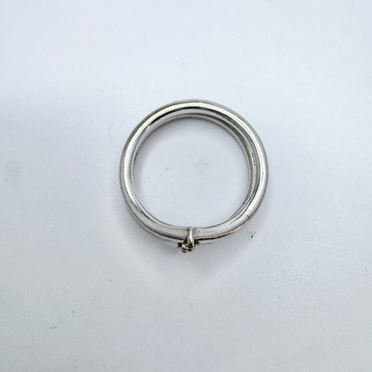 18k Gold Diamond Stack-Twin-Friends Rings.