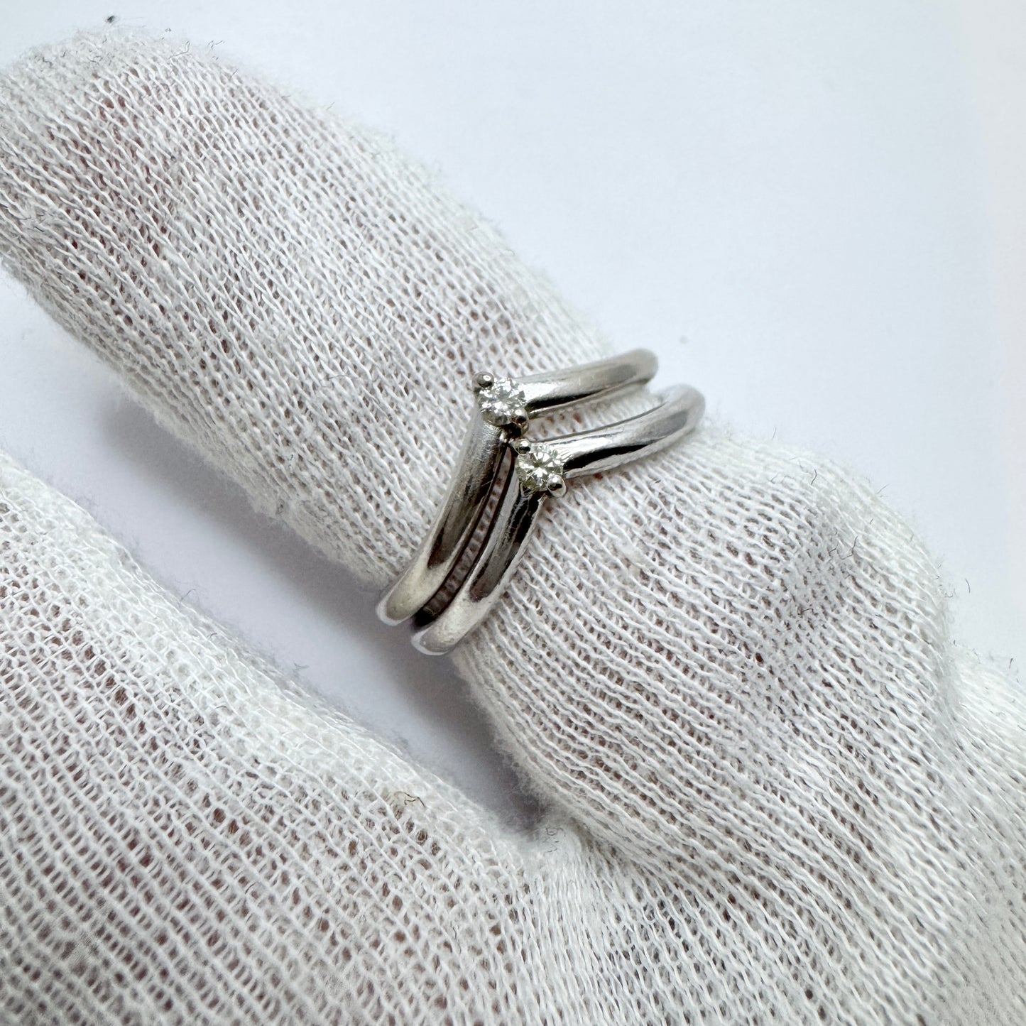 18k Gold Diamond Stack-Twin-Friends Rings.