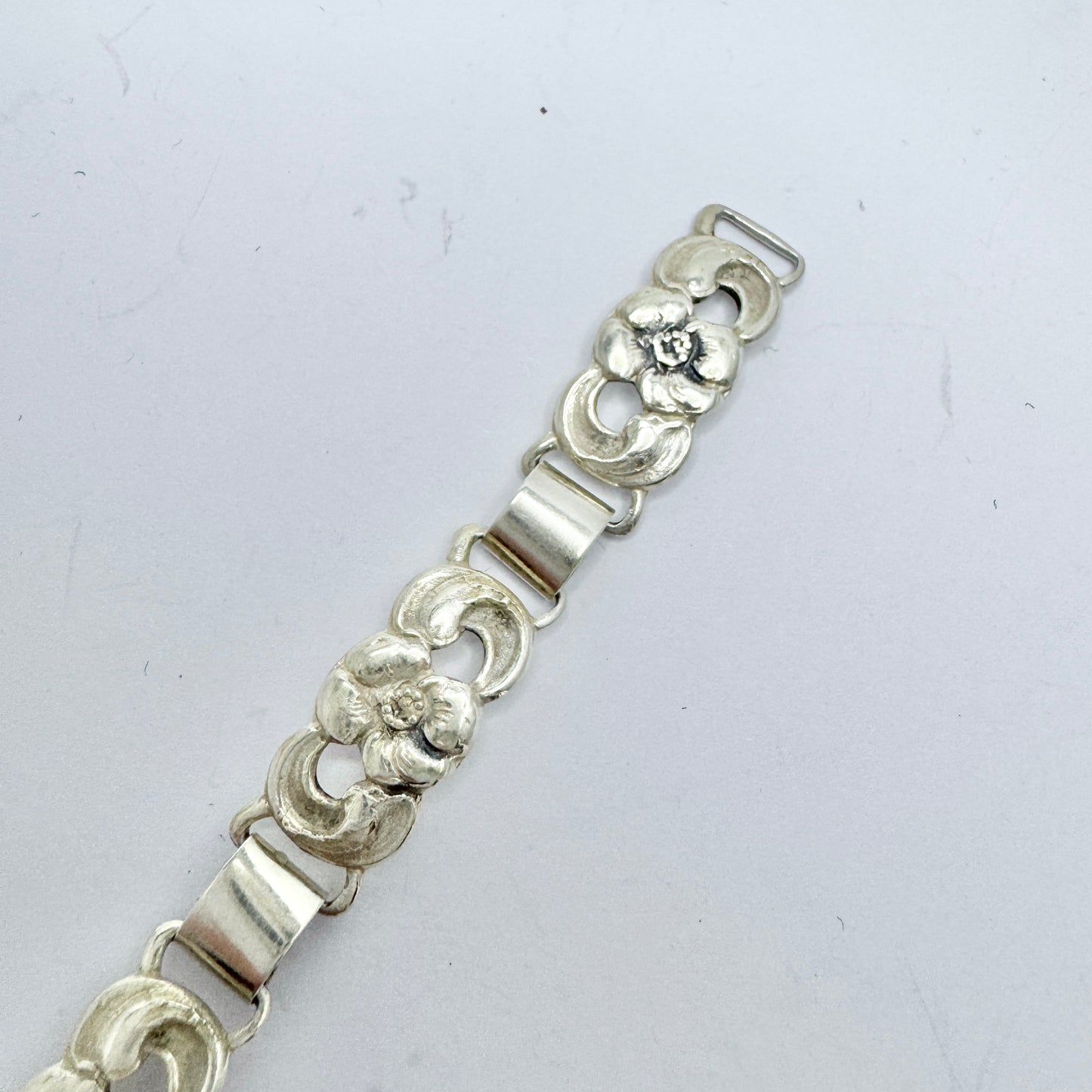 Asa-Silver Tage Linde, Sweden 1955. Vintage Solid Silver Floral Bracelet.