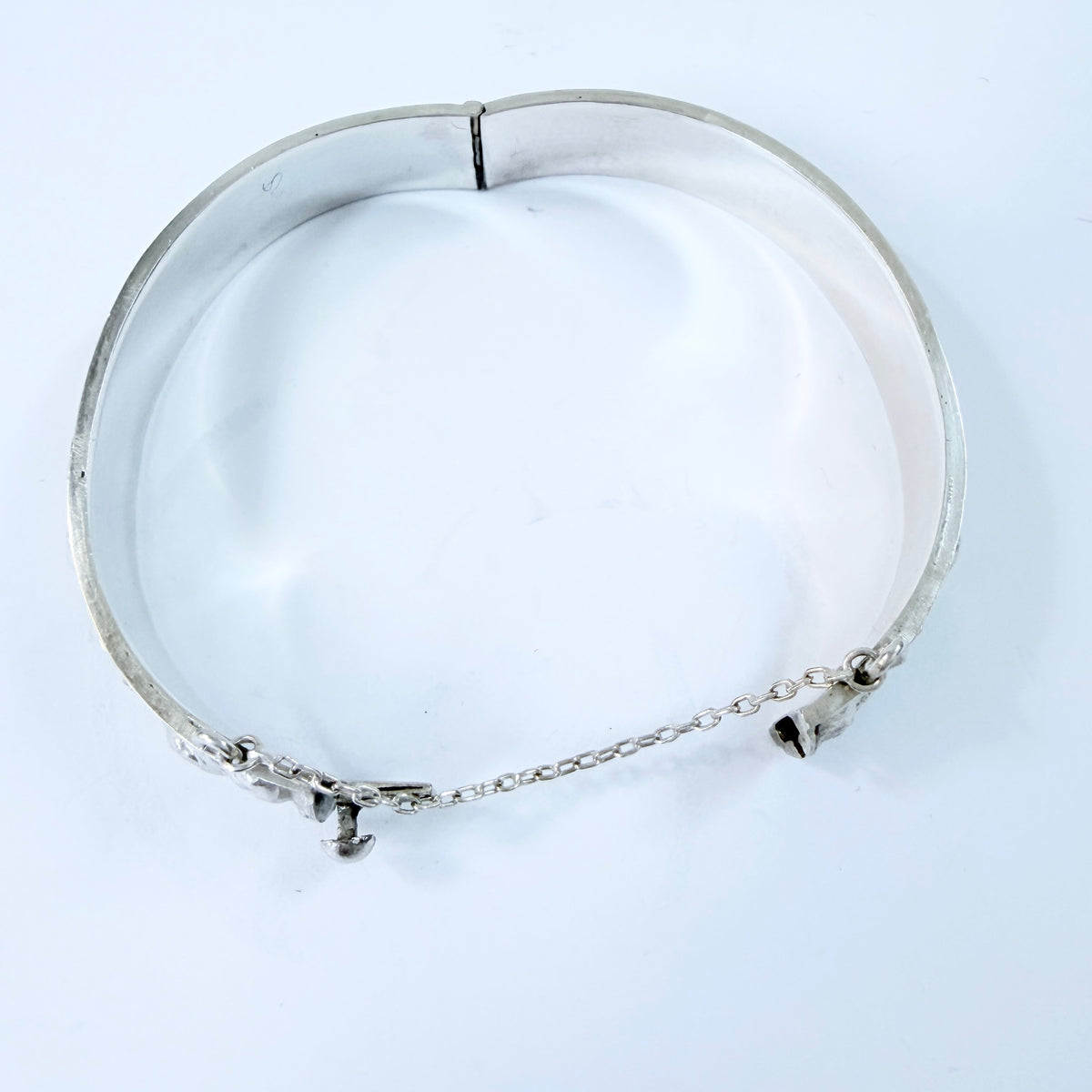 Portugal 1940s. Solid Silver Floral Hinged Bangle Bracelet.