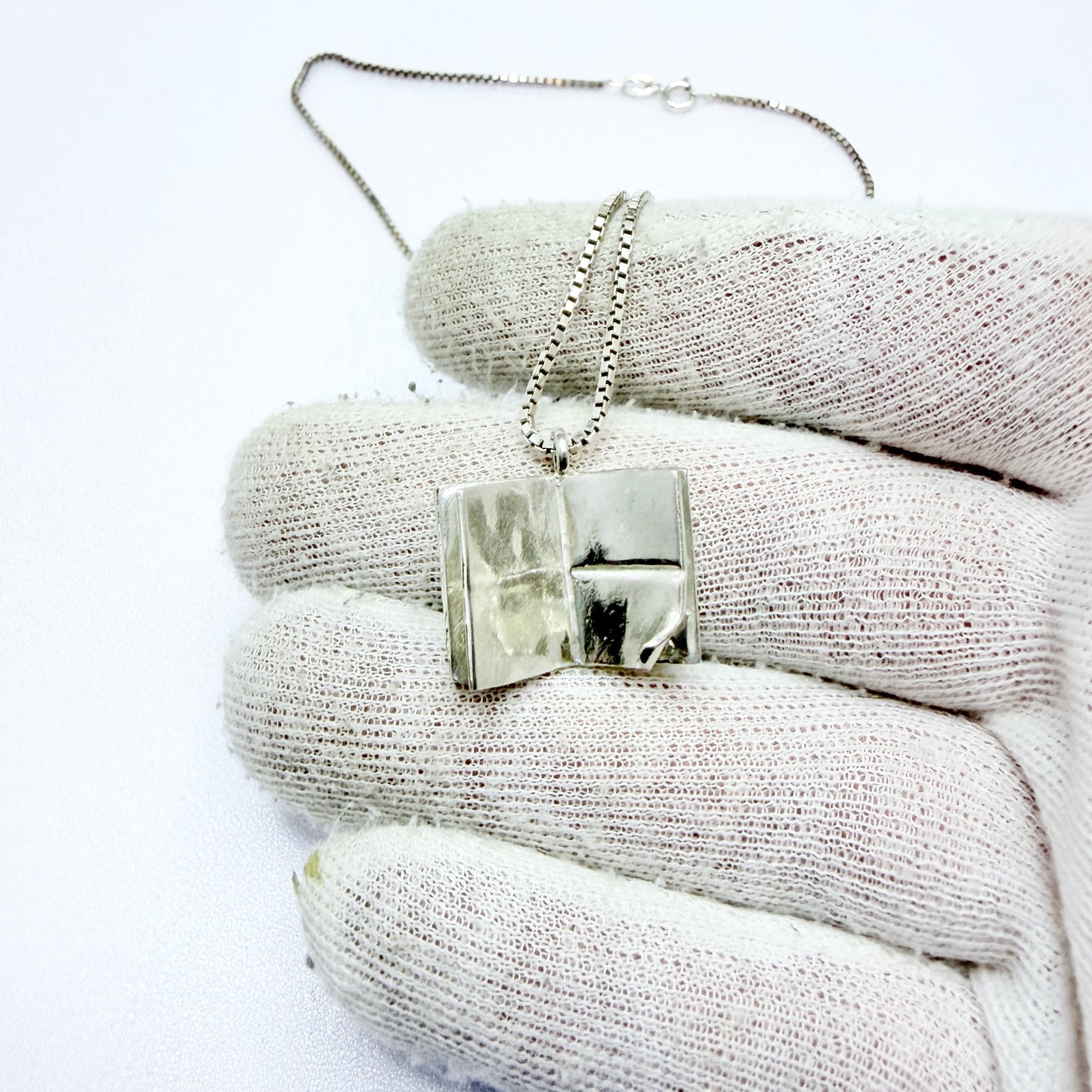 Bengt Liljedahl, Sweden 1988. Vintage Sterling Silver Open Book Pendant Necklace.