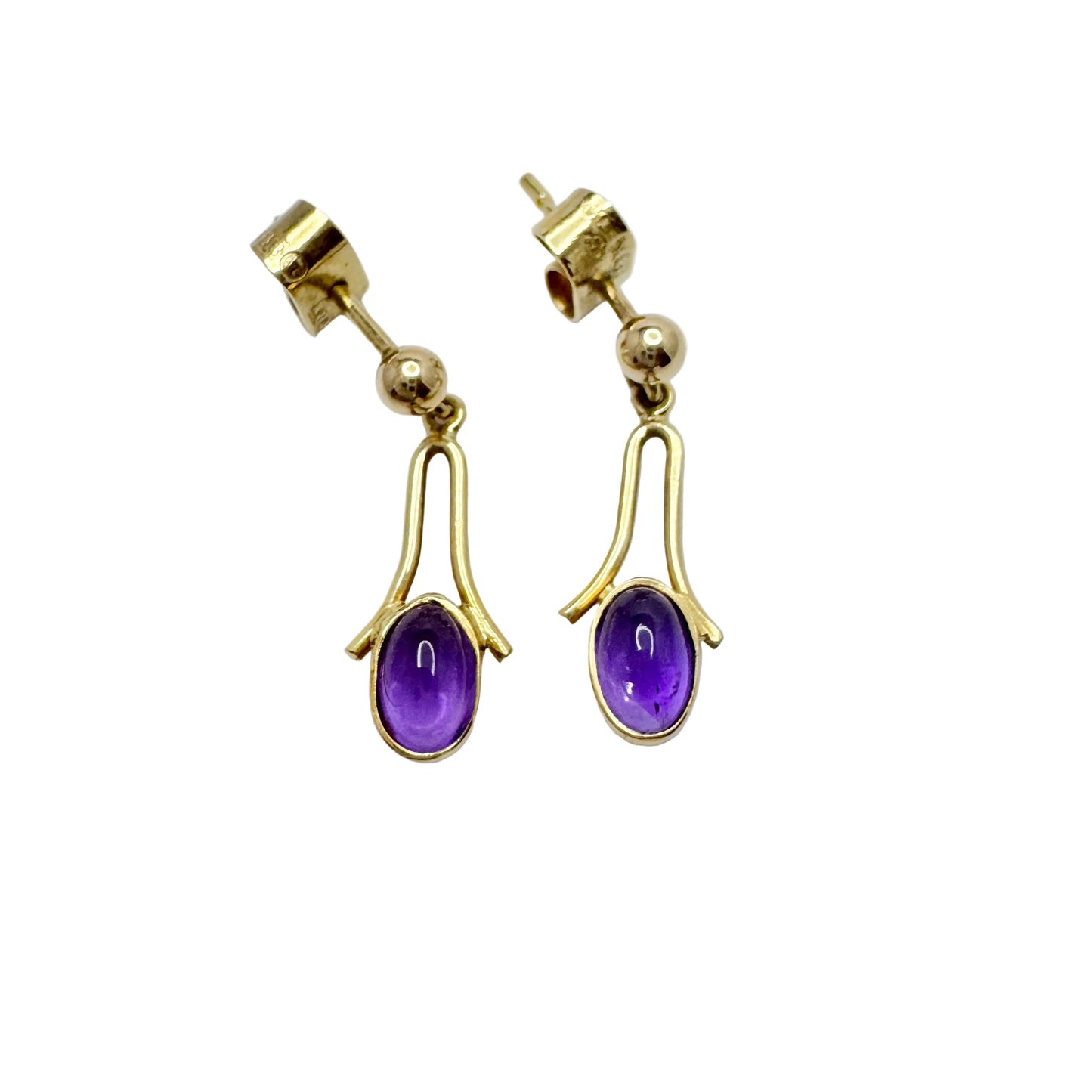 Hedbergs, Sweden 1961. Vintage 18k Gold Amethyst Dangle Earrings.