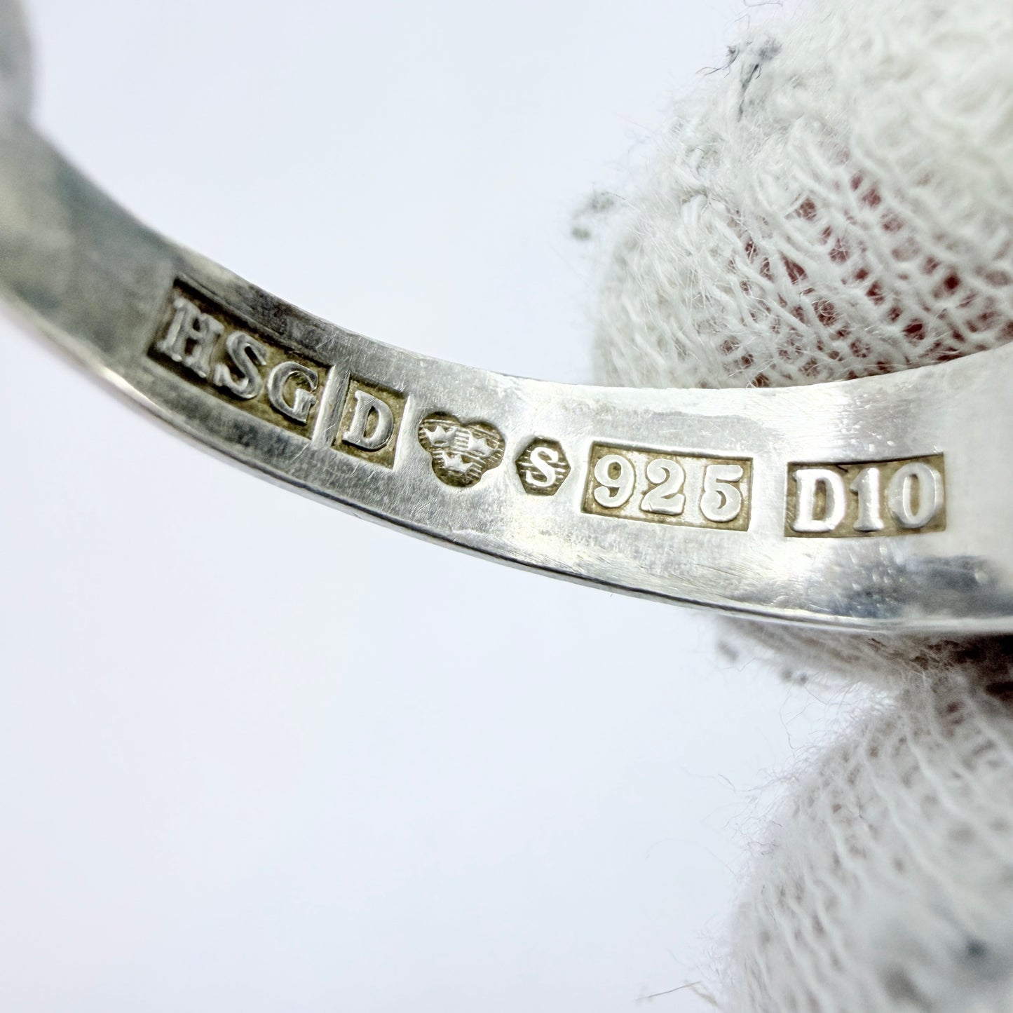 Hedbergs, Sweden 1978. Vintage Solid Silver Large Amber Ring.