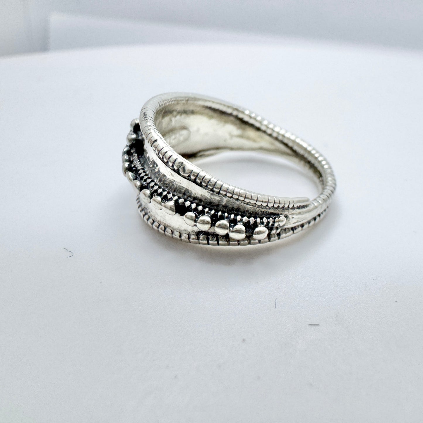 Bengt Hallberg, Sweden. Vintage Viking Copy Sterling Silver Ring.