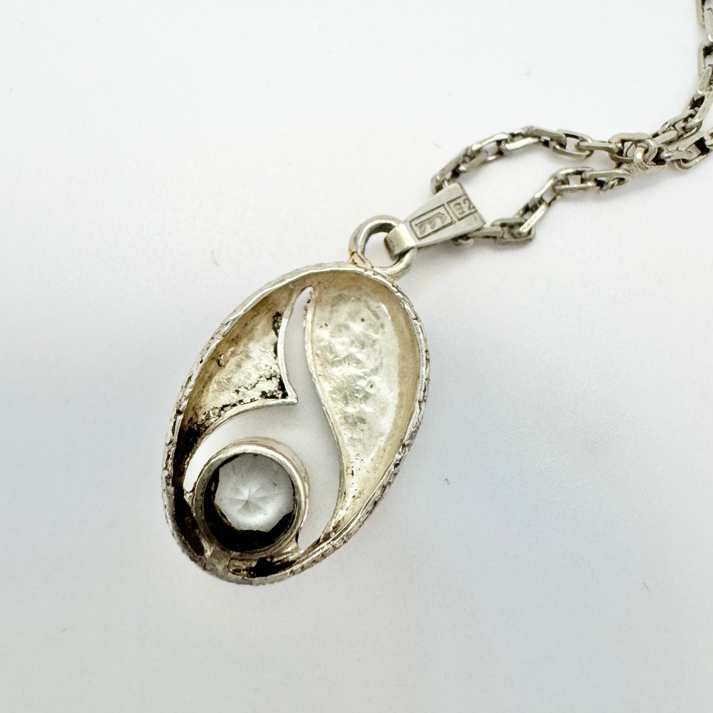 FinnFeelings, Finland. Vintage Sterling Silver Rock Crystal Pendant Necklace.