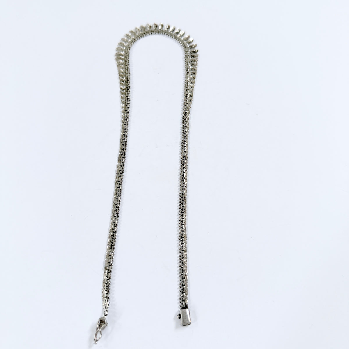 Vintage Solid Silver Necklace. Probably Italy.
