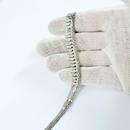 Vintage Solid Silver Necklace. Probably Italy.