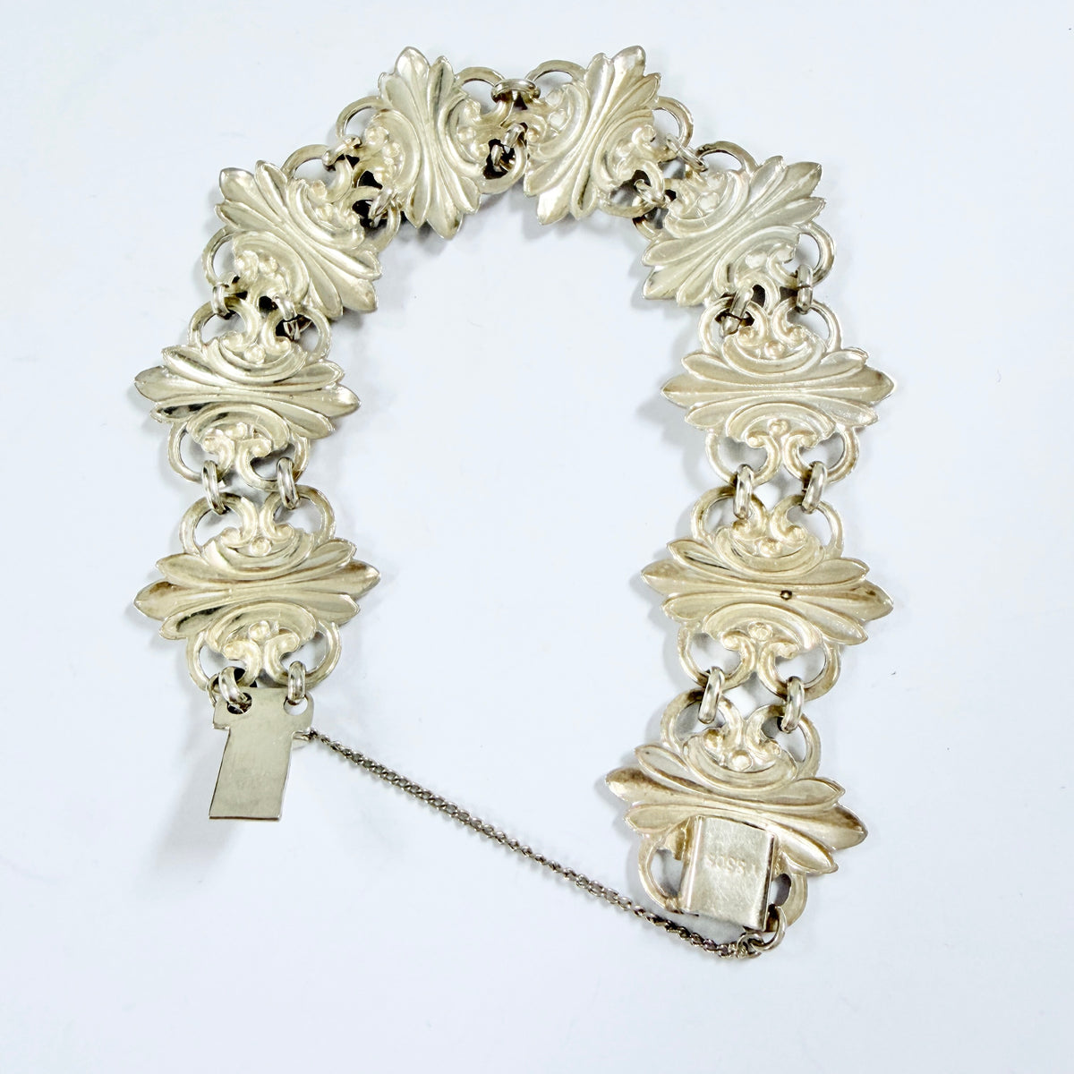 Vintage 1950s Solid Silver Bracelet.
