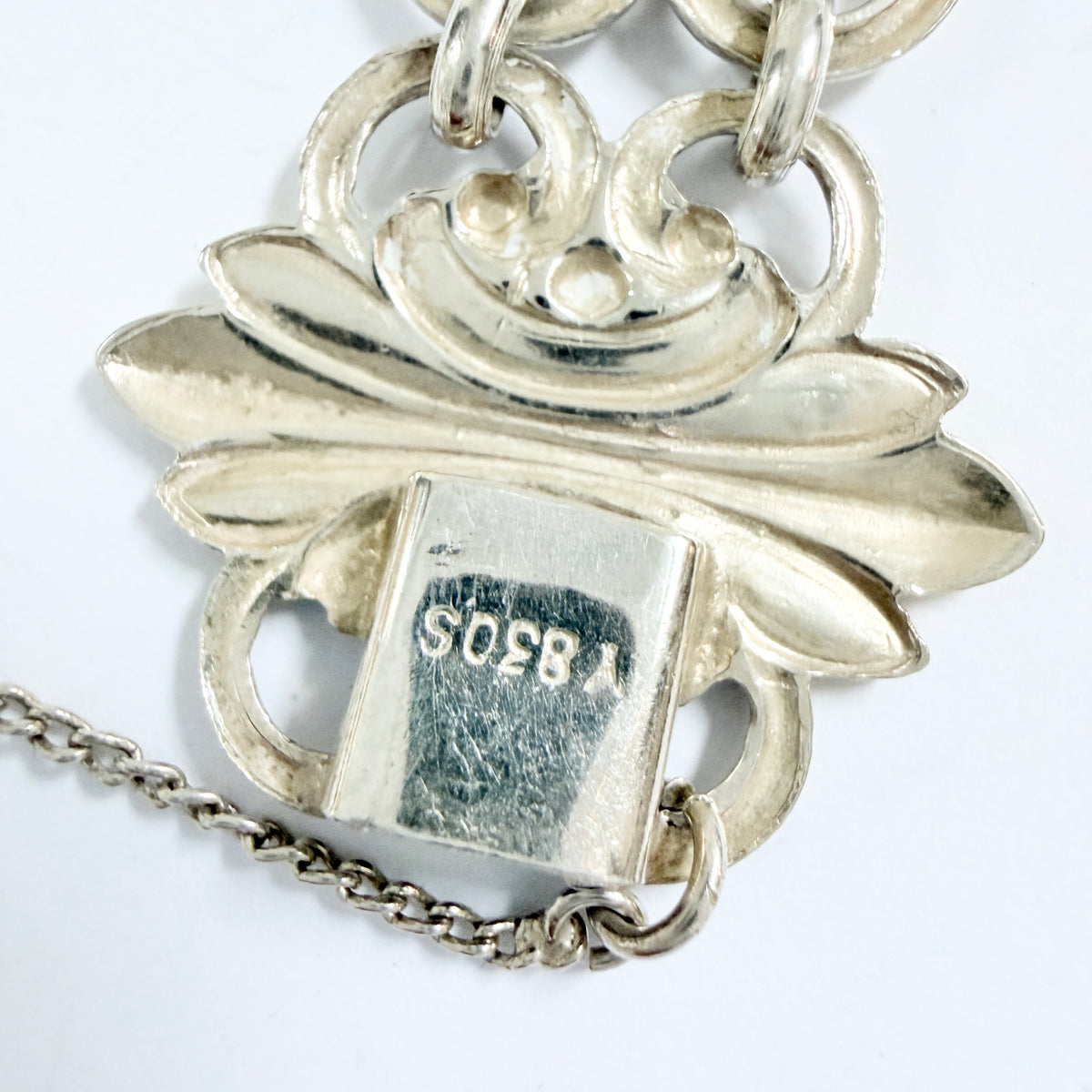 Vintage 1950s Solid Silver Bracelet.