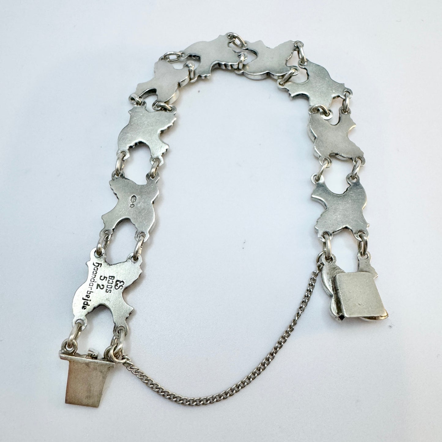 Emil Snedker, Copenhagen 1918-37. Sterling Silver Peace Dove Bracelet. Design 52