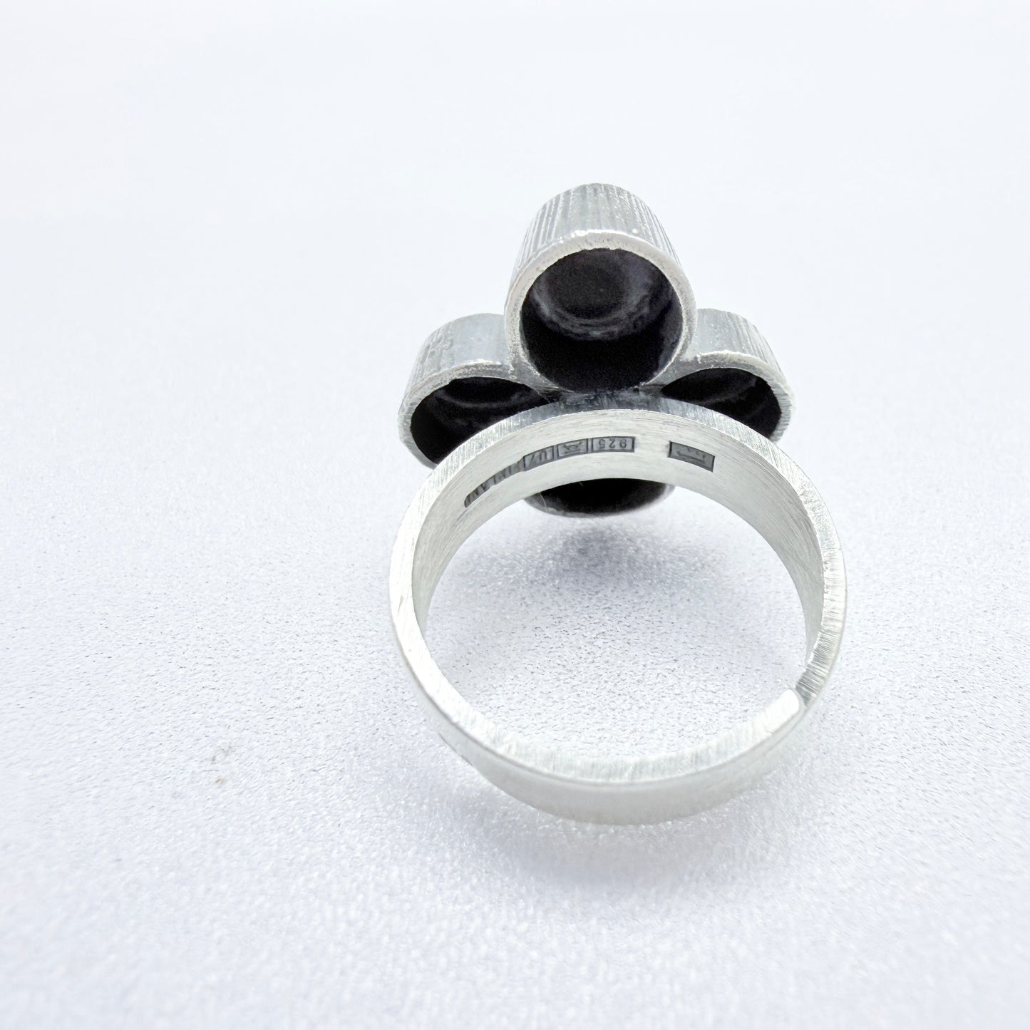Karl Laine for Sten & Laine, Finland 1973. Vintage Sterling Silver Ring.