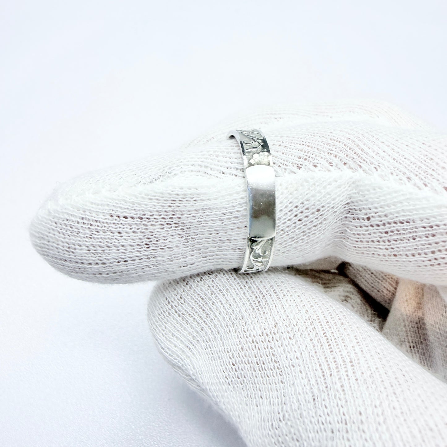 Ekström & Blohm, Sweden 1936. Vintage Men's Solid Silver Band Monogram Ring with Unengraved Table