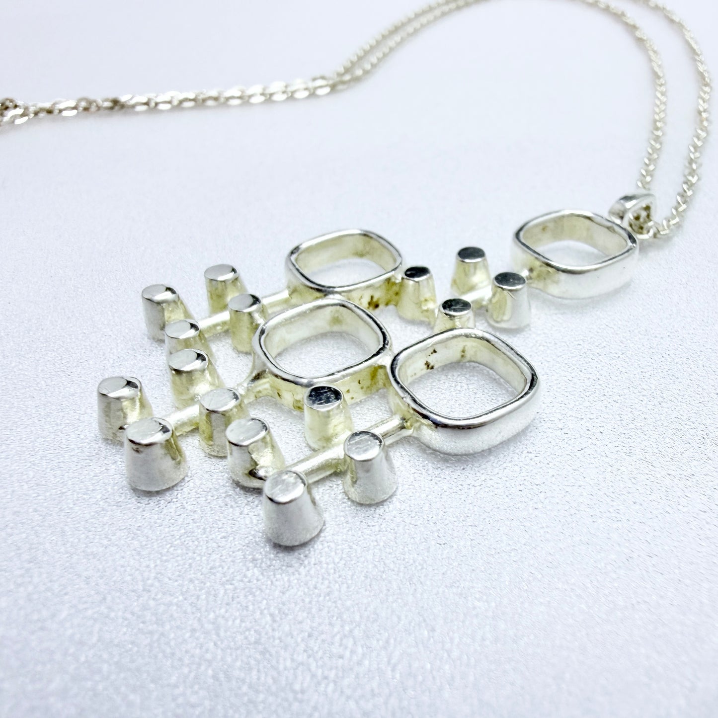Jorma Laine for Kultateollisuus, Finland year 1970. Vintage Solid Silver Pendant Necklace