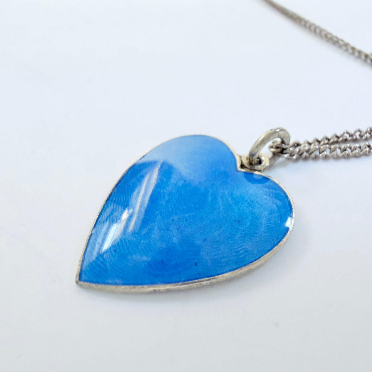 O.F. Hjortdahl, Norway. Vintage Sterling Silver Enamel Heart Pendant Necklace.