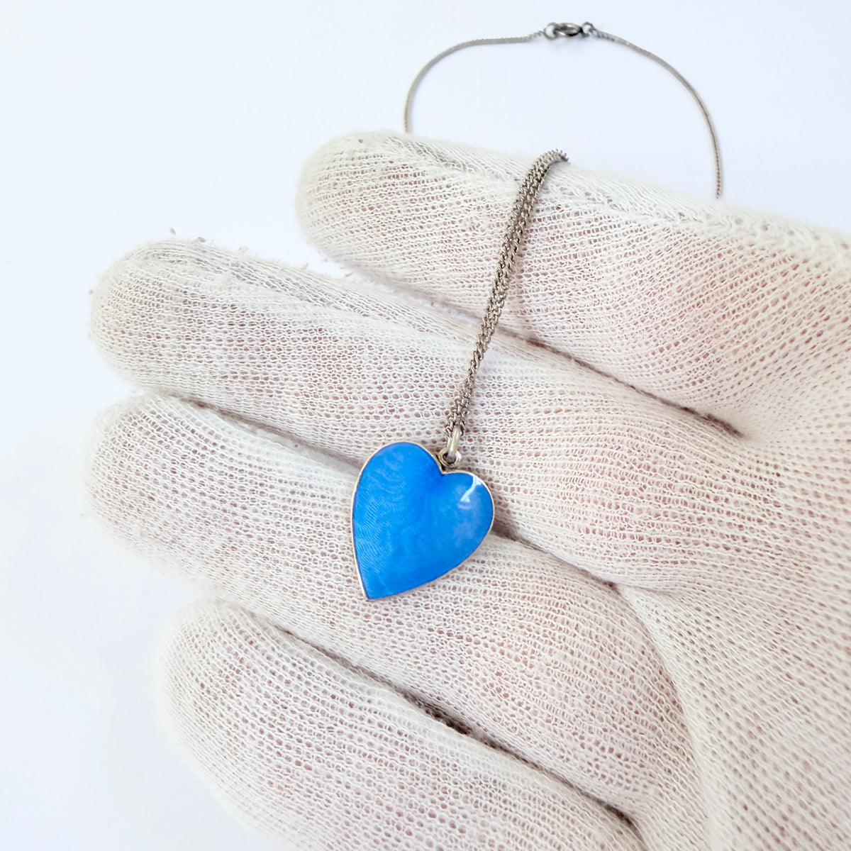 O.F. Hjortdahl, Norway. Vintage Sterling Silver Enamel Heart Pendant Necklace.
