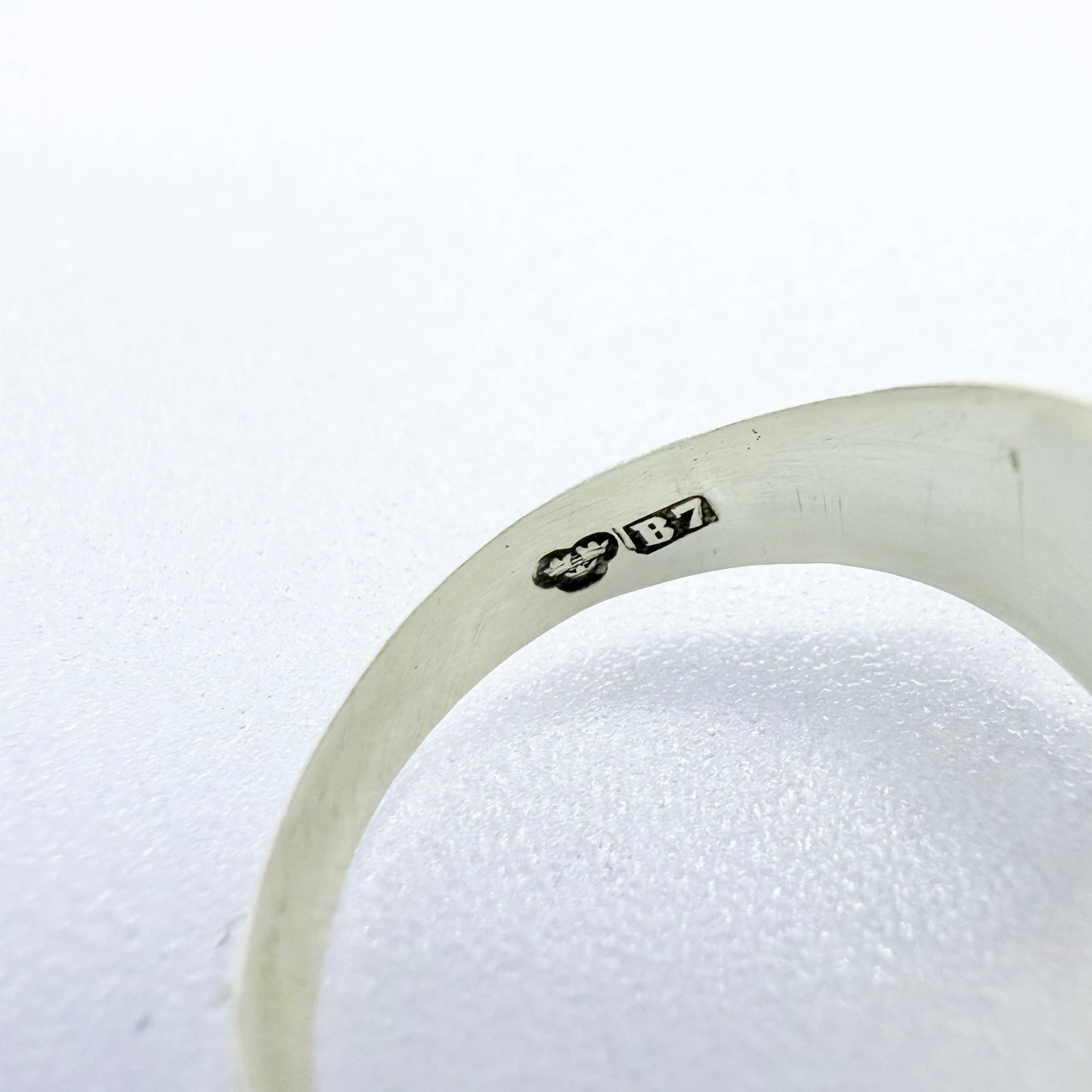 JG Hentzell, Sweden 1904. Antique Solid Silver Traditional Wedding Ring.