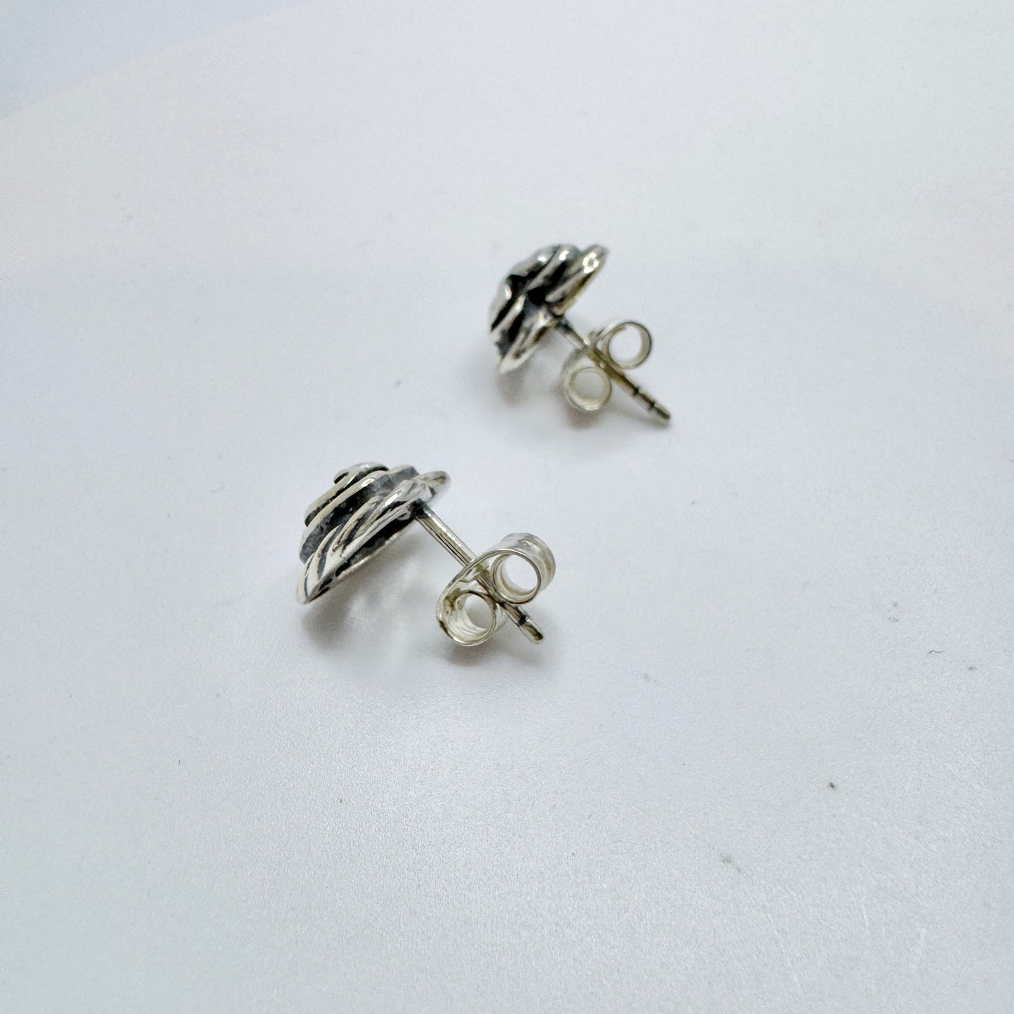 Kalevala Koru, Finland. Vintage Sterling Silver Heart Stud Earrings.