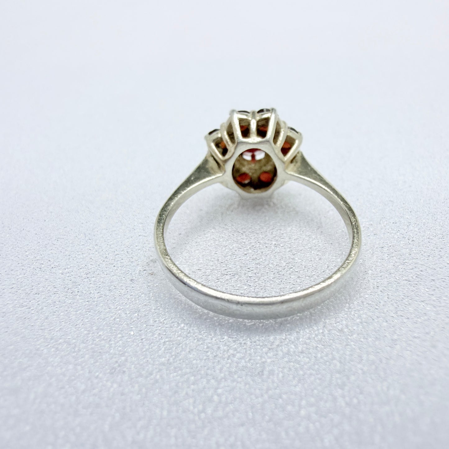 Vintage ca 1950s. Solid Silver Garnet Ring.