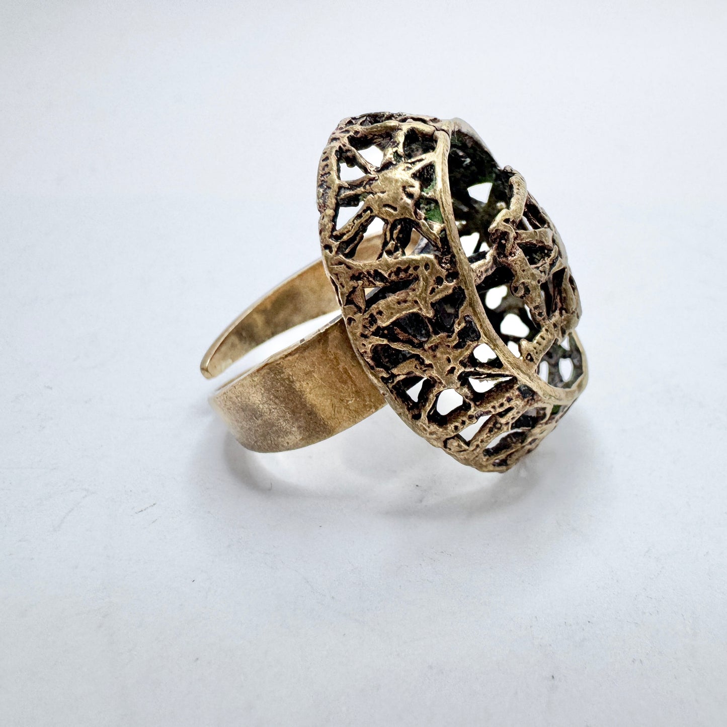 Pentti Sarpaneva, Finland. Vintage 1970s Bronze Ring. Design Pitsi