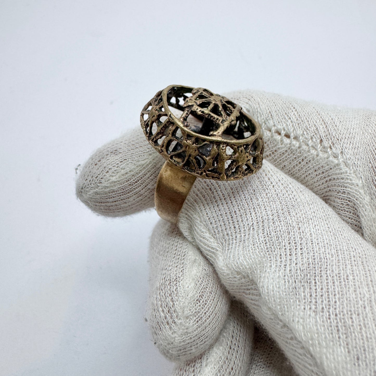 Pentti Sarpaneva, Finland. Vintage 1970s Bronze Ring. Design Pitsi