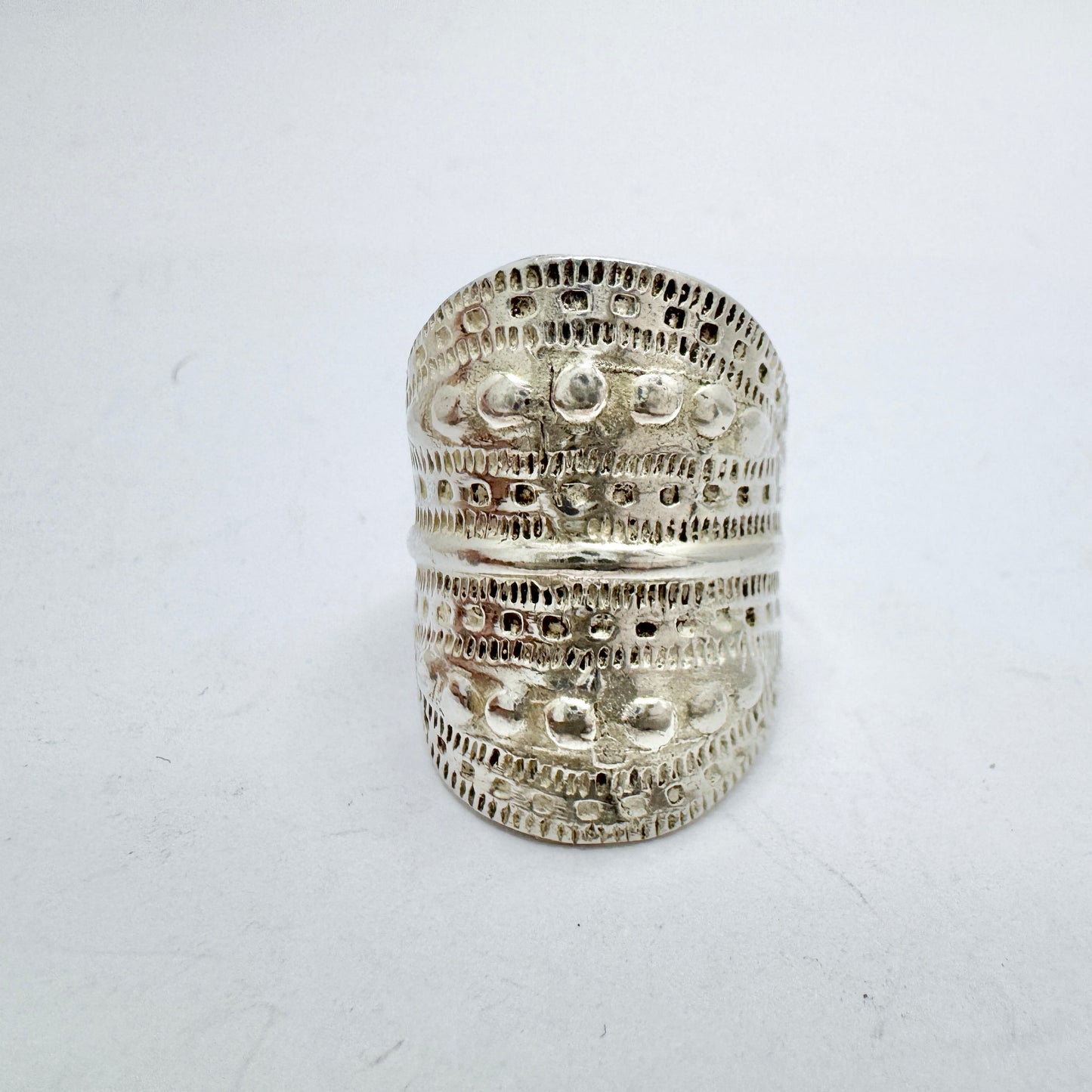 Vintage Sterling Silver Viking Copy Unisex Ring.