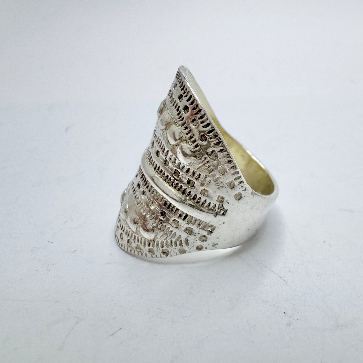 Vintage Sterling Silver Viking Copy Unisex Ring.