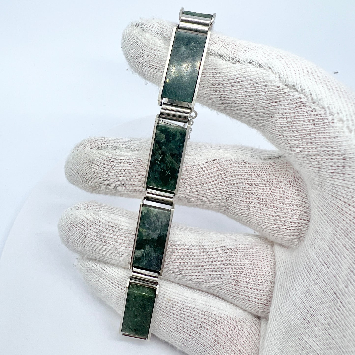 Maker ESP, Vienna Austria 1940-50s. Solid Silver Deep Forest Green Hardstone Bracelet.