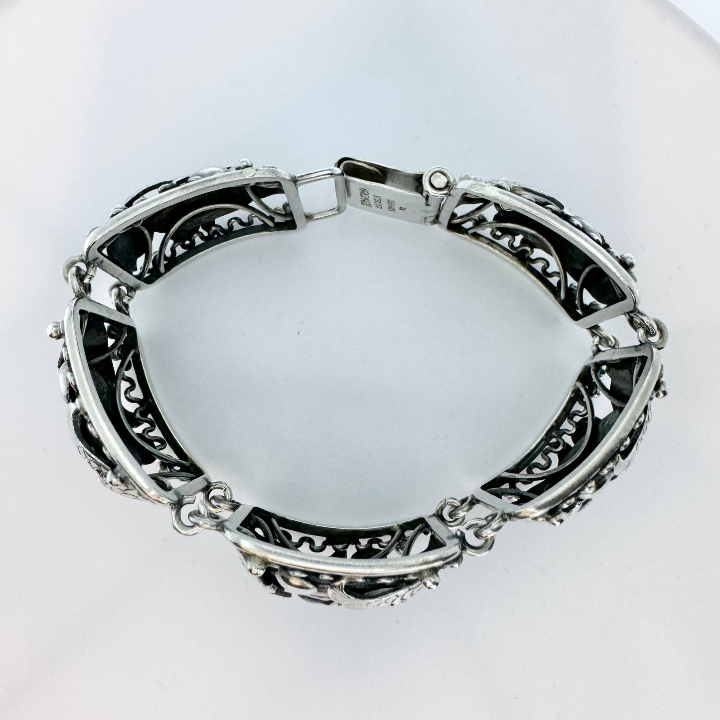 Leif Ulrich Daurup, Denmark c 1950s. Vintage Sterling Silver Fish Bracelet.