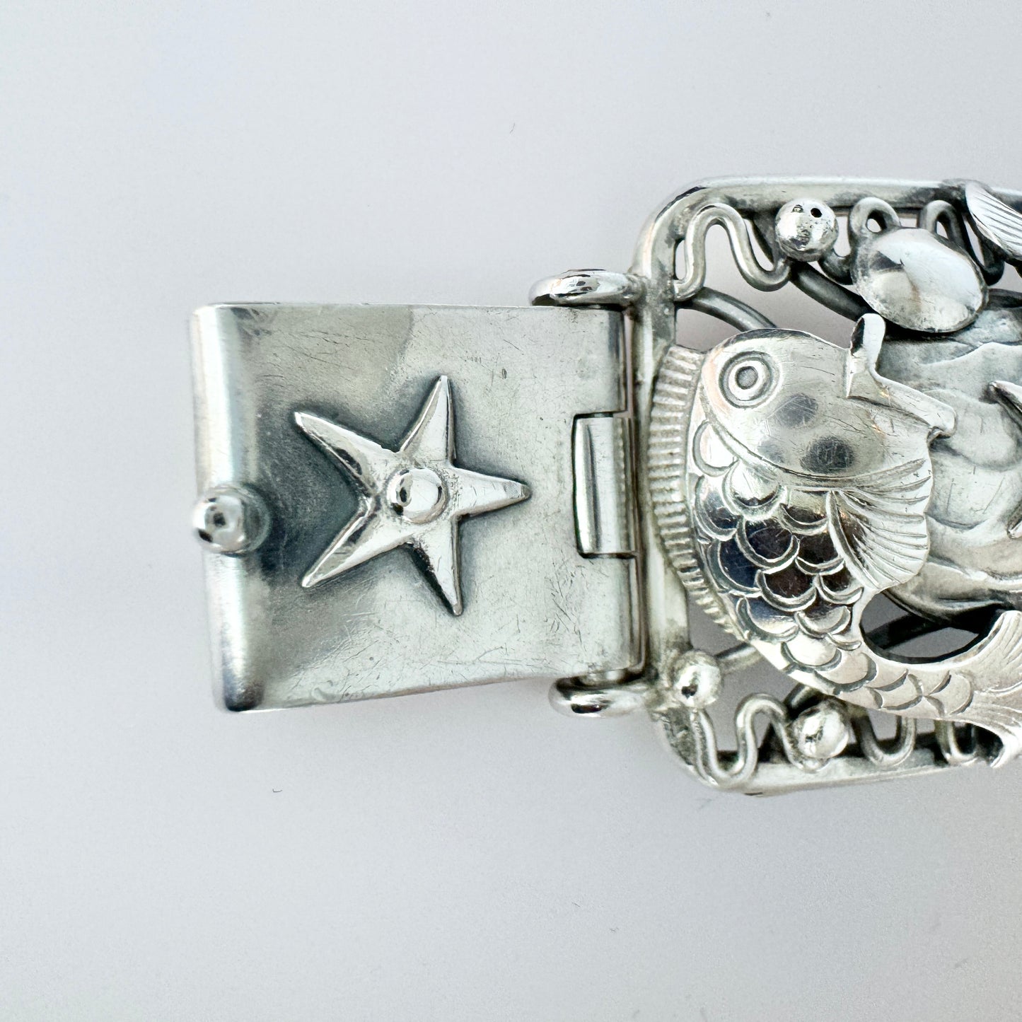 Leif Ulrich Daurup, Denmark c 1950s. Vintage Sterling Silver Fish Bracelet.