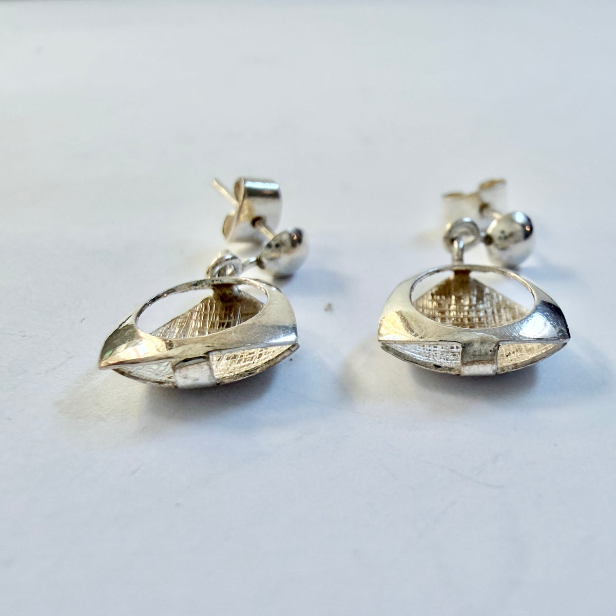 Einari Ailio, Finland ca 1980. Vintage Solid Silver Earrings.