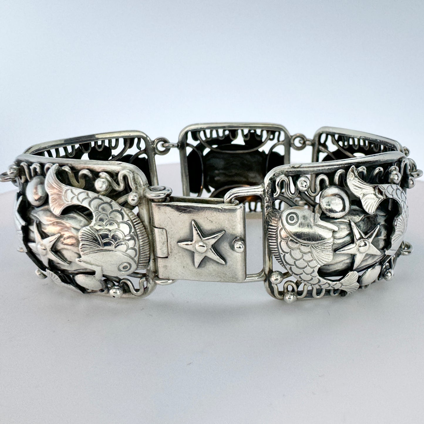 Leif Ulrich Daurup, Denmark c 1950s. Vintage Sterling Silver Fish Bracelet.