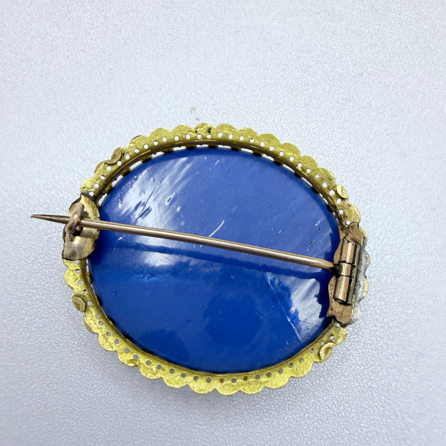 Antique Victorian 18k Gold Micro Mosaic Brooch.