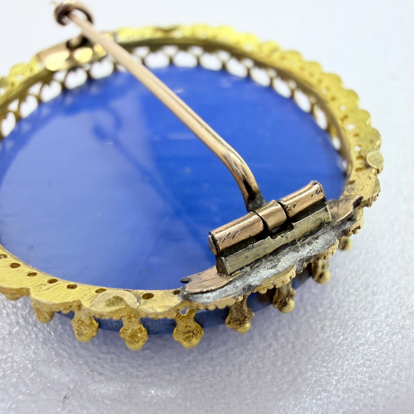 Antique Victorian 18k Gold Micro Mosaic Brooch.