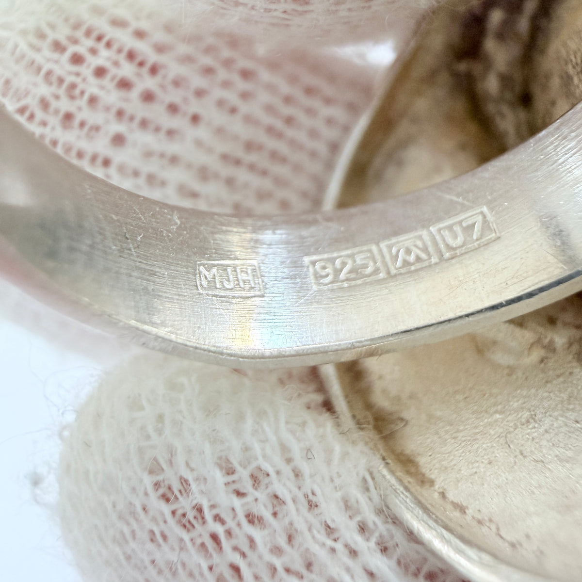 Matti J Hyvärinen, Finland 1973. Bold Vintage Sterling Silver Adjustable Size Ring.