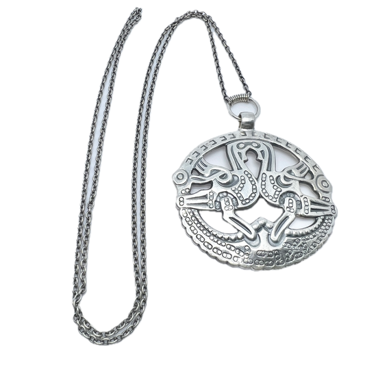 Kalevala Koru, Finland 1977. Vintage Sterling Silver Pendant Necklace.