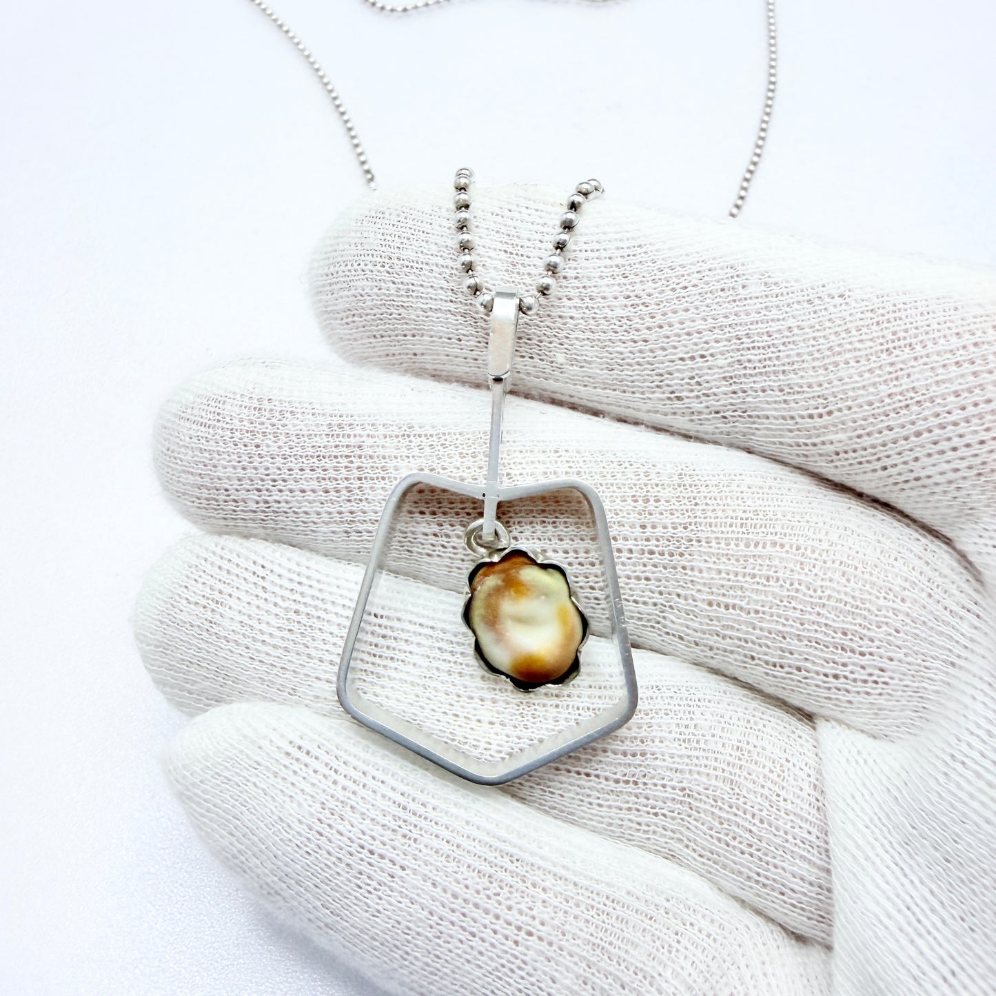 Signe Sund, Sweden 1959. Vintage Sterling Silver Shell Pendant + Chain.